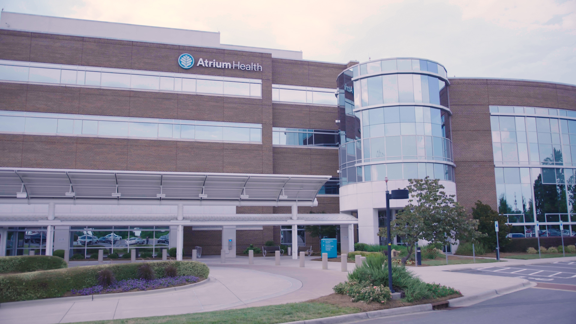 Atrium Health Pineville Rehabilitation Hospital Named To Newsweek S Best Physical Rehabilitation Centers